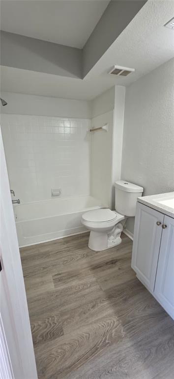 Building Photo - 4536 Commander Dr