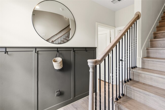 Building Photo - 4905 Avenue J