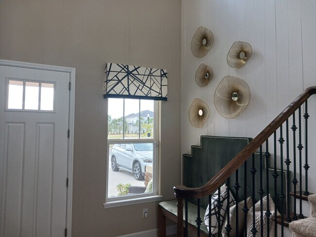 Building Photo - Here is your chance to live in Model Home!...
