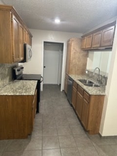 Building Photo - 4109 Fossil Ridge Dr