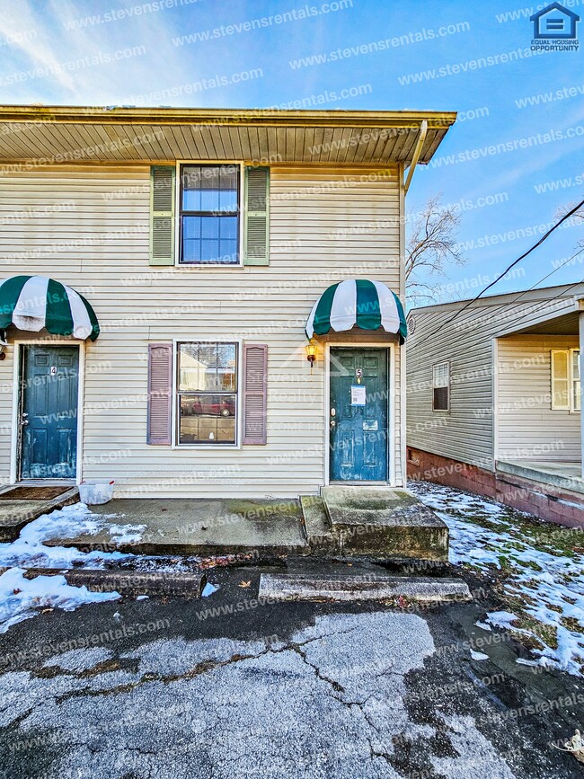 Primary Photo - 1586 Virginia Ave