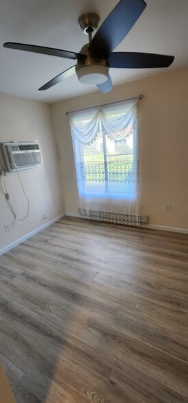 Building Photo - 205 Covered Bridge Blvd