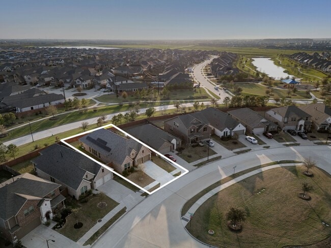 Building Photo - 23039 Birchwood Valley Ln