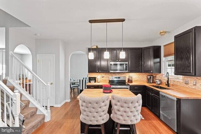 Building Photo - 5971 Schooner Cir