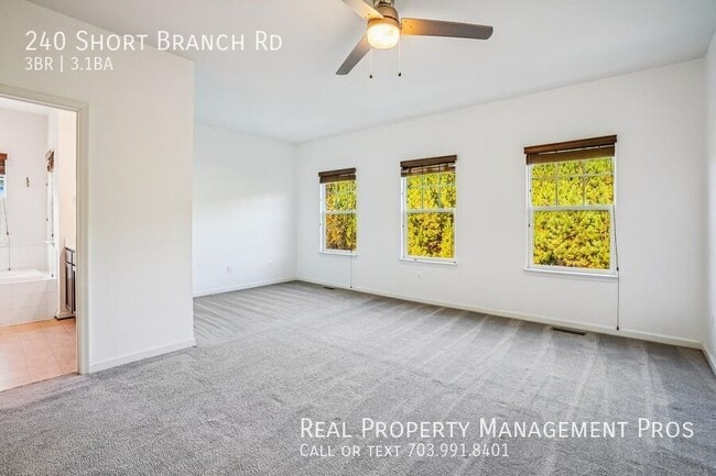 Building Photo - 240 Short Branch Rd