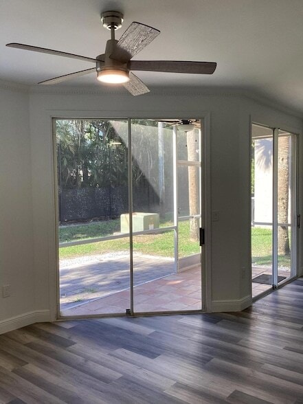 Building Photo - 20970 Vía Oleander