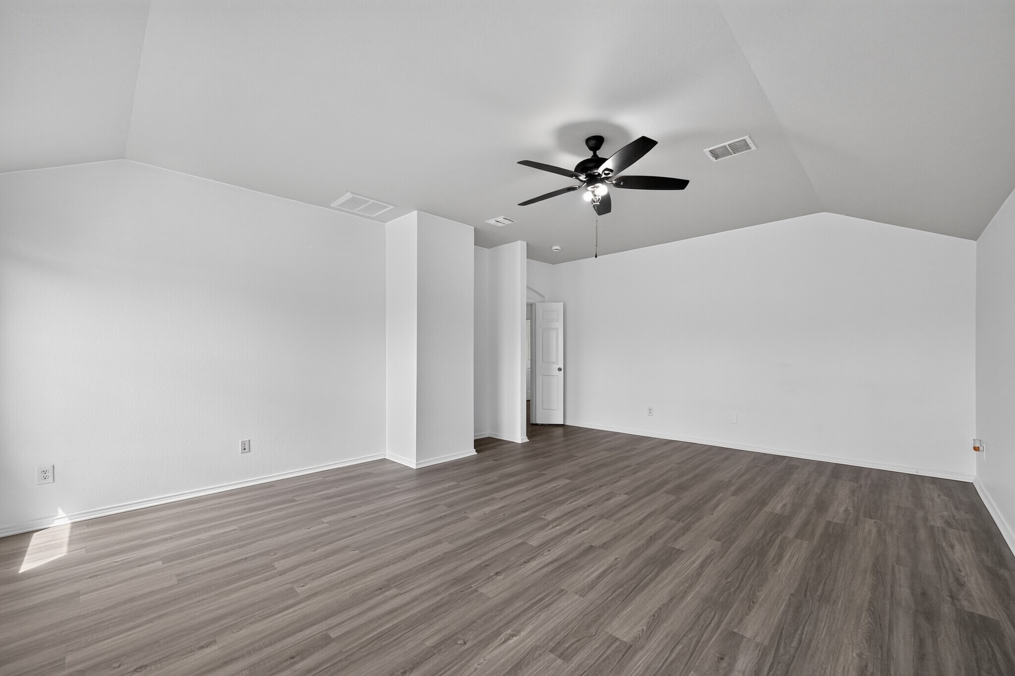 Building Photo - 1009 Youkum Ct