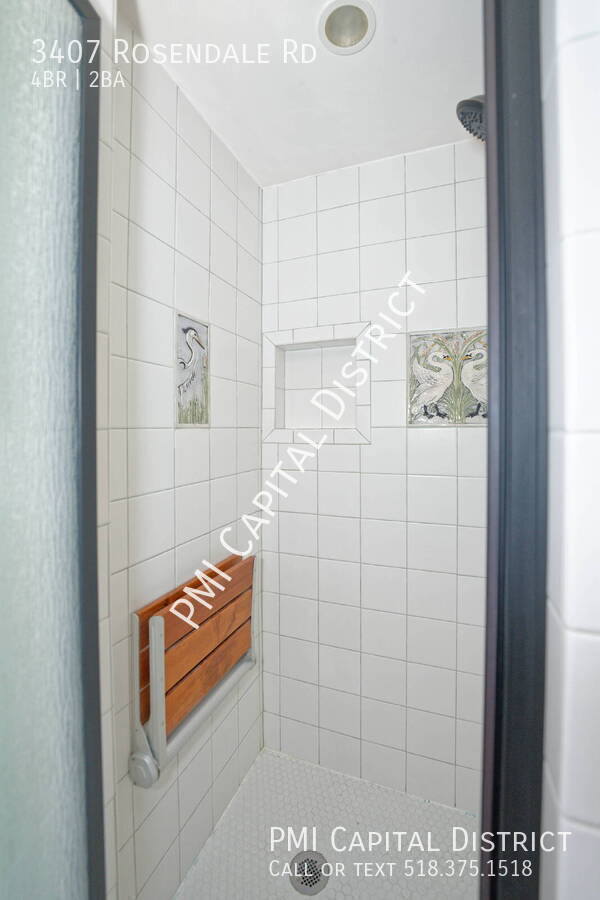 Building Photo - 3407 Rosendale Rd