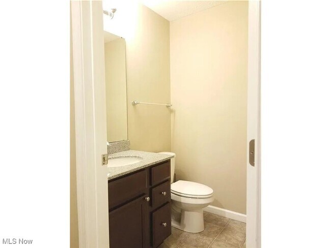 Building Photo - 5055 Lake Forest Dr