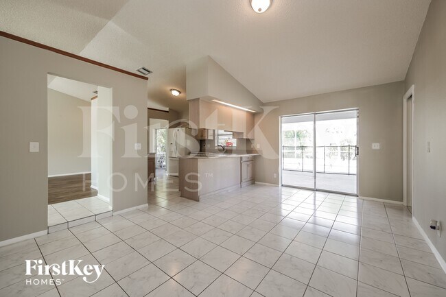 Building Photo - 1358 Abalom St