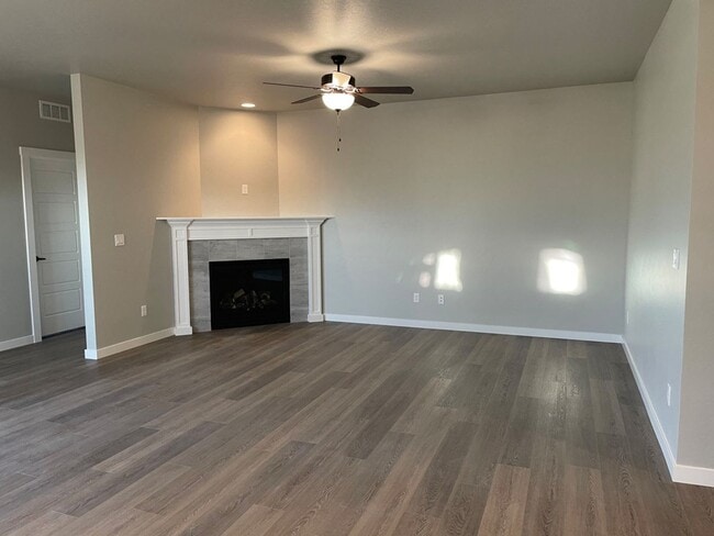 Building Photo - Single Level 4 Bedroom 2 Bathroom Home in Nampa