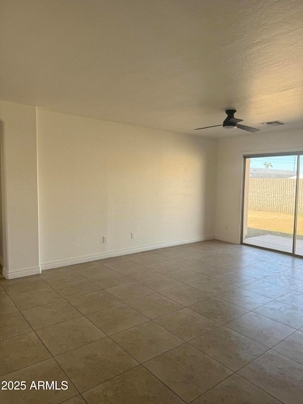 Building Photo - 5092 N 75th Ln