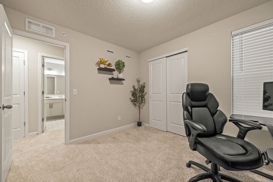 Building Photo - 5126 94th Ln N