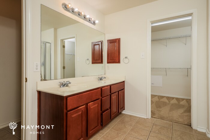 Building Photo - 10006 Caspian Ledge