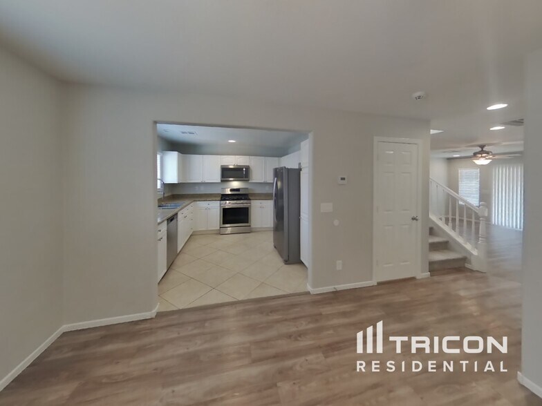 Building Photo - 9169 Promising Ct