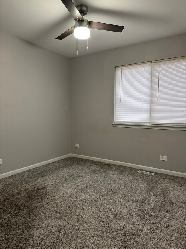 Building Photo - 426 Thunder Ridge