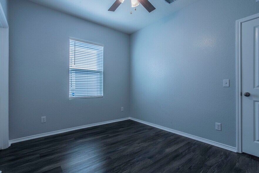 Building Photo - 12614 Galatea