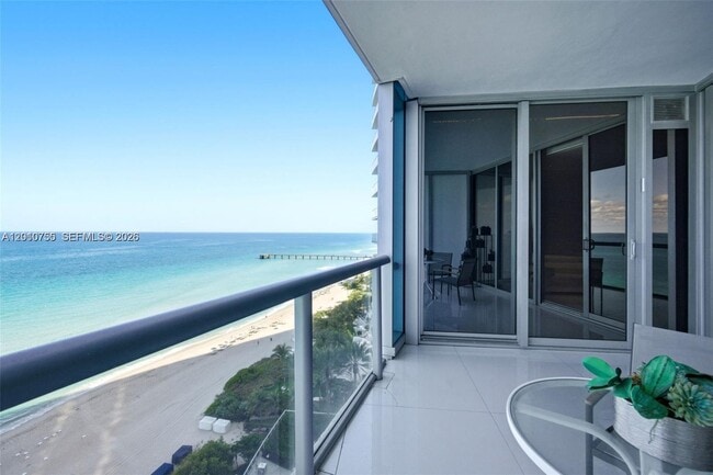 Building Photo - 17121 Collins Ave