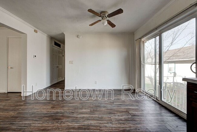 Building Photo - 2701 S Phillips Ave