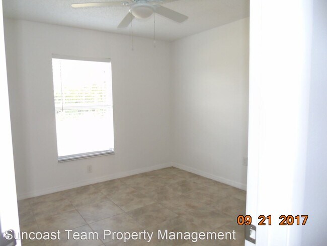 Building Photo - 2 br, 2 bath House - 11255-A Pendleton Ave