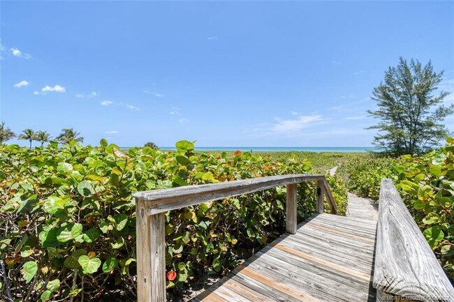 Building Photo - 485 S Beach Rd