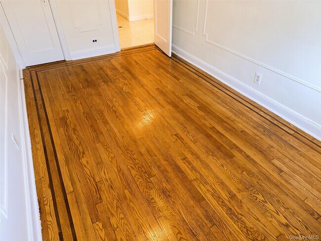 Building Photo - 48-43 44th St