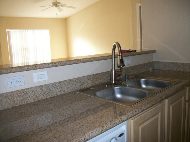 Building Photo - Badura Ave. #2094