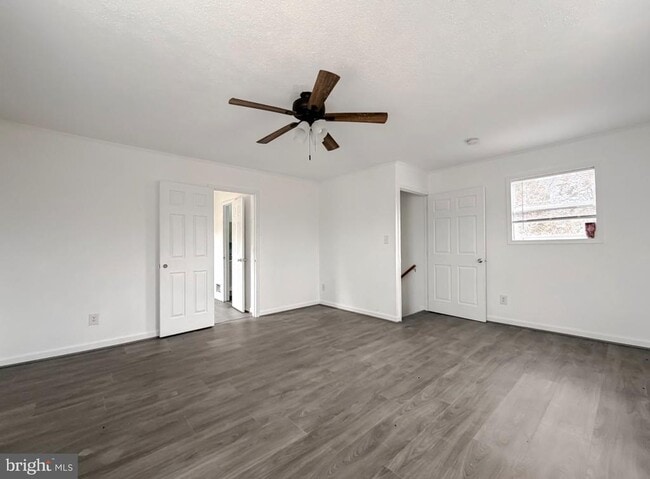 Building Photo - 35972 Washington Ave