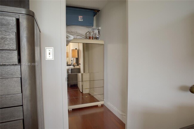 Building Photo - 210 174th St