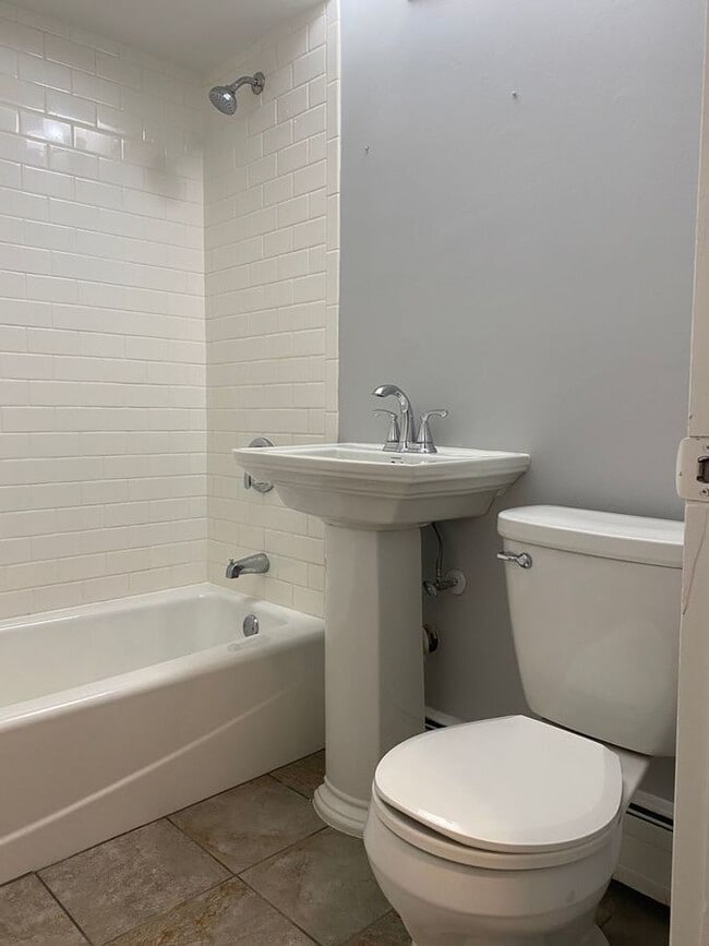 Building Photo - 5820 107th Ct Way