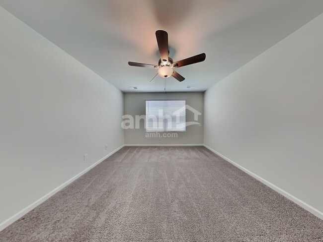 Building Photo - 118 Tobago Cir