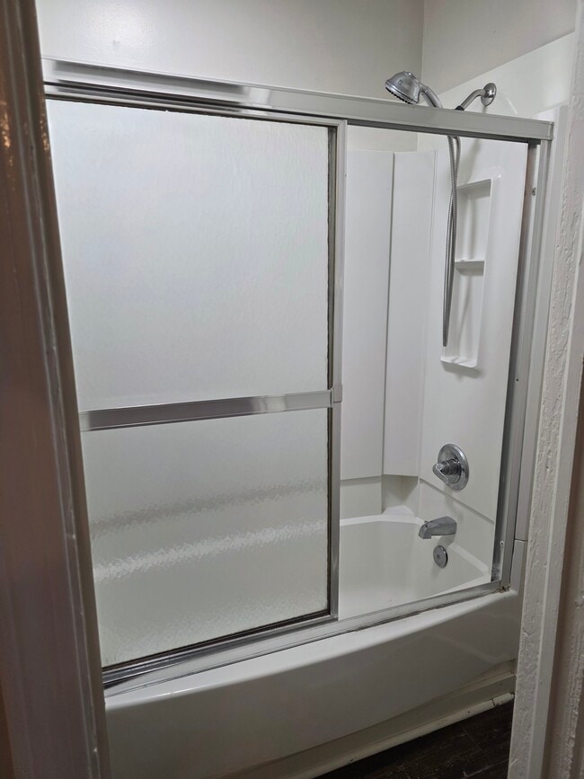 Building Photo - 2529 Napier Ave