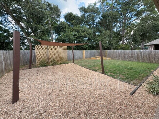 Building Photo - 3654 Hawks Landing Cir