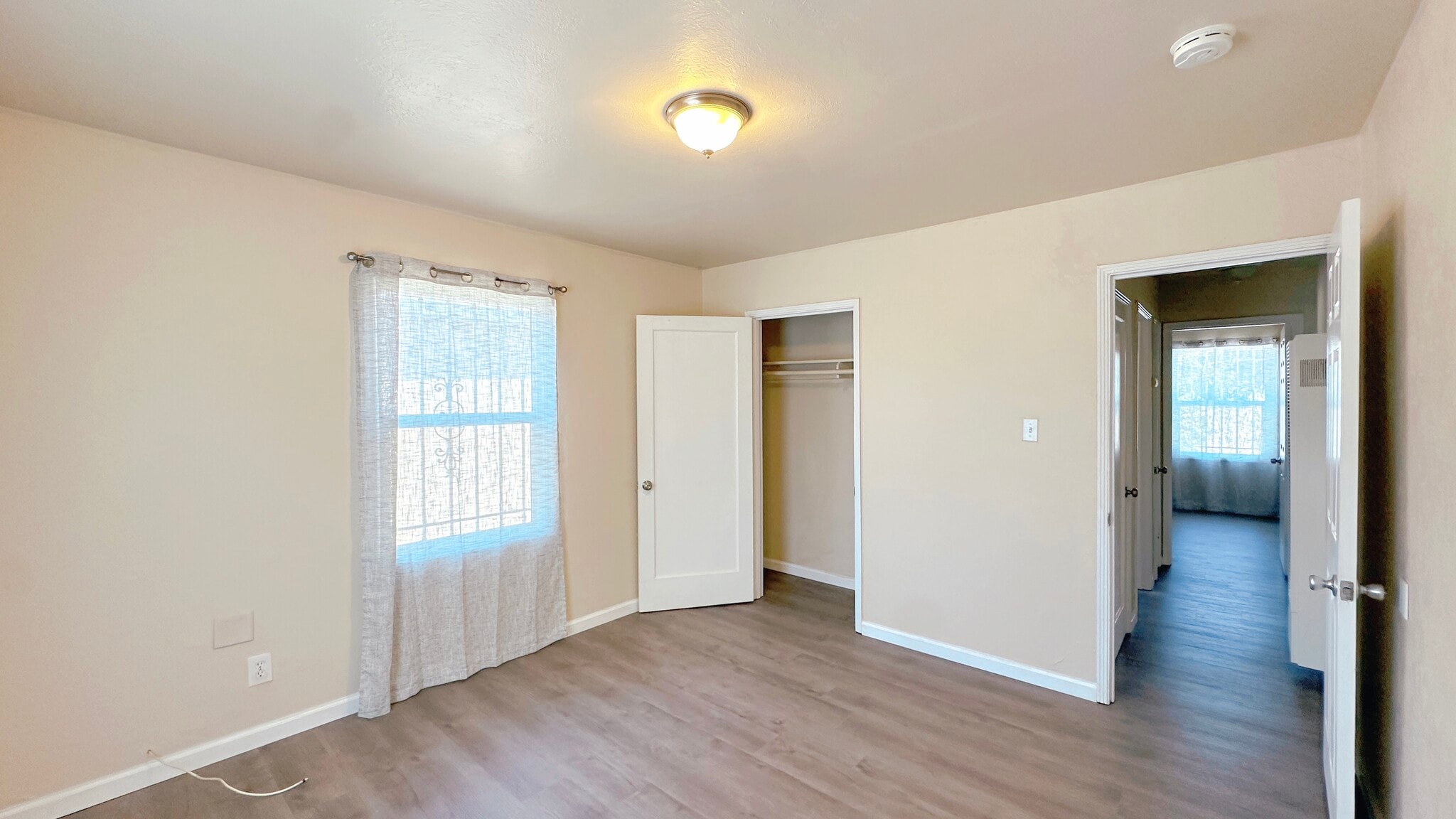 Building Photo - 215 Odessa Ave