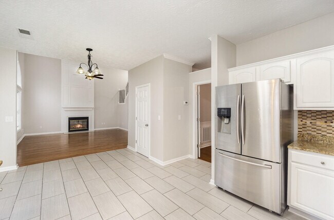 Building Photo - 533 Millpond Rd