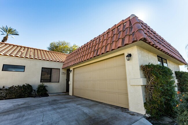 Building Photo - 41542 Jupiter Hills Ct