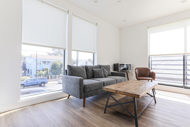 coliving space - 1603 W 35th St