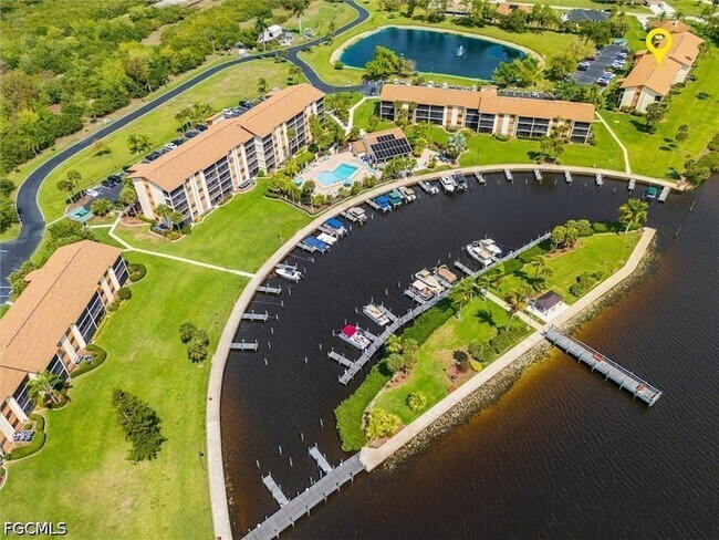 Building Photo - 16200 Bay Pointe Blvd