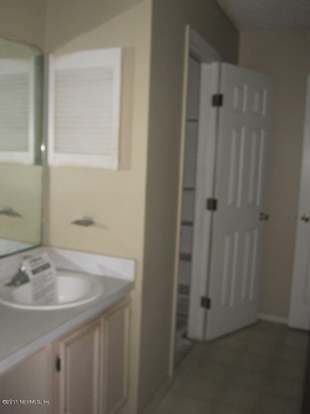 Building Photo - 10994 Traci Lynn Dr
