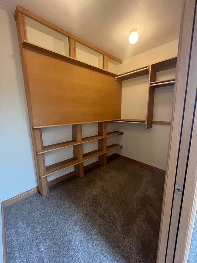 Building Photo - 53 E Main Ave