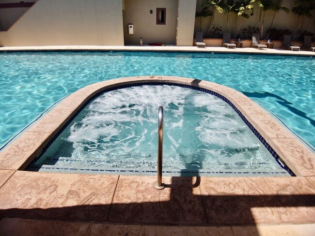 Building Photo - Welcome Home to The West Maui Breakers - furnished, 1 bed/ 1 bath condo