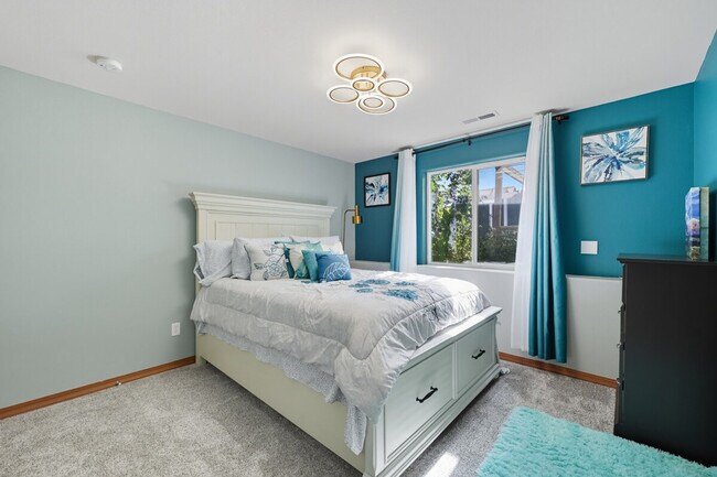 Building Photo - 355 Cindy Rd