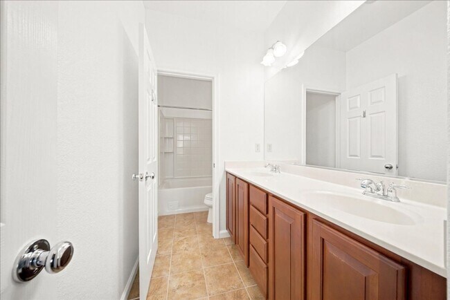 Building Photo - 4370 Mt Kisco Way