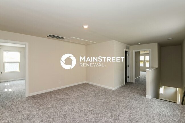 Building Photo - 4 Bedroom Pet-Friendly Home in Charlotte, NC with Main Street Renewal