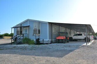 Building Photo - 9224 Canniff St
