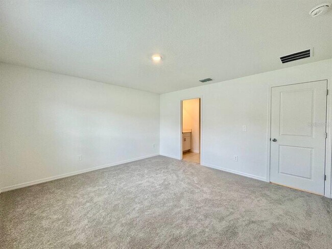 Building Photo - 10205 Alder Green Dr