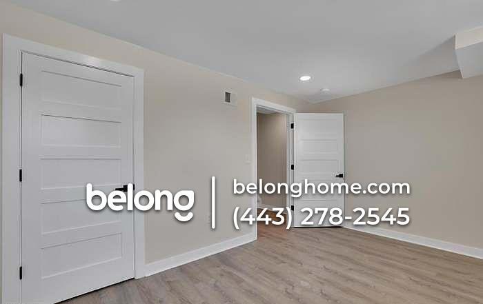 Building Photo - 1032 W Franklin St