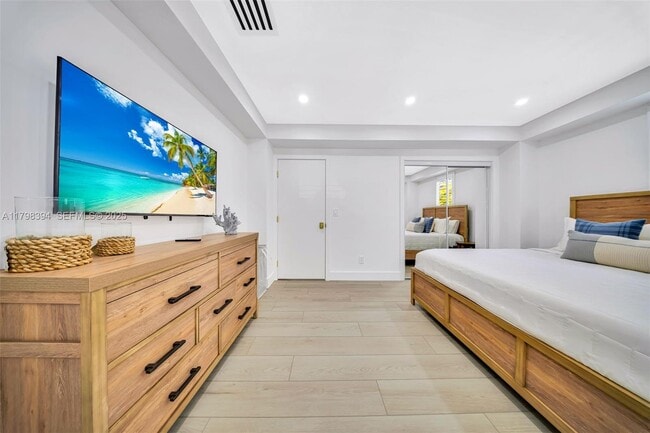 Building Photo - 129 Nautilus Dr