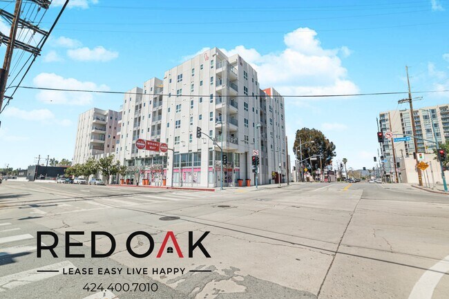 Building Photo - 11405 Chandler Blvd