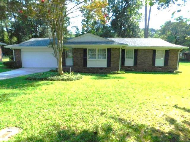 Building Photo - 879 Forest Ridge Dr SE